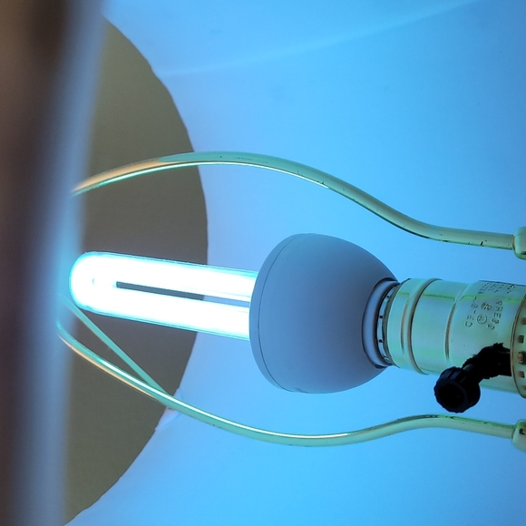 UVC sanitizing bulb - Picture 4 of 4